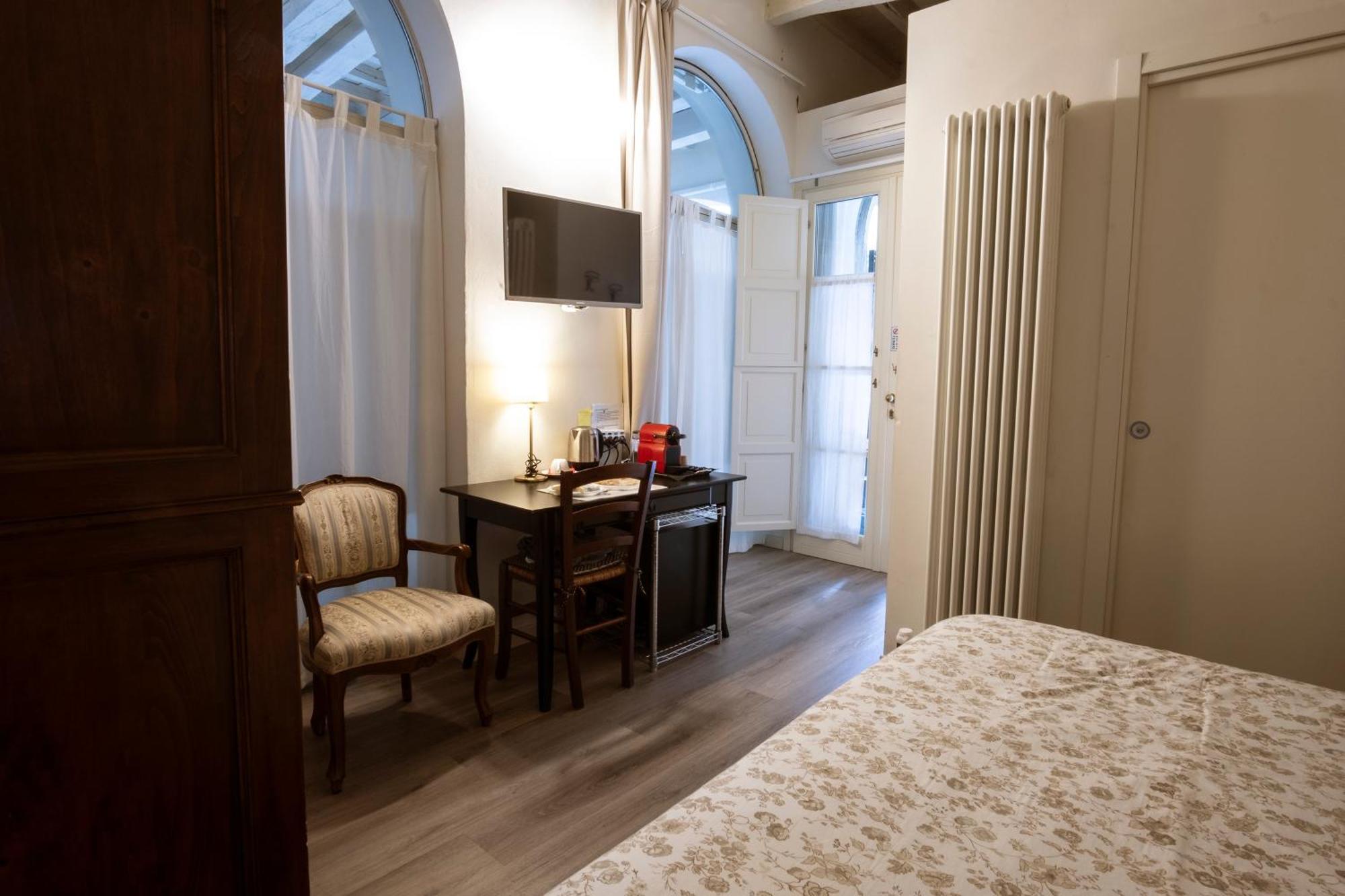 Hotel Il Cortiletto Piacenza Exterior foto