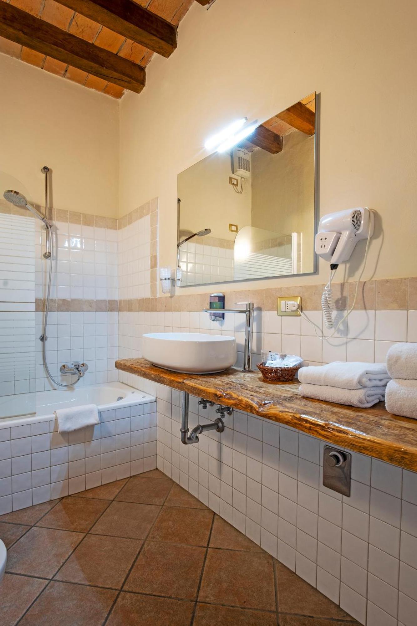 Hotel Il Cortiletto Piacenza Exterior foto